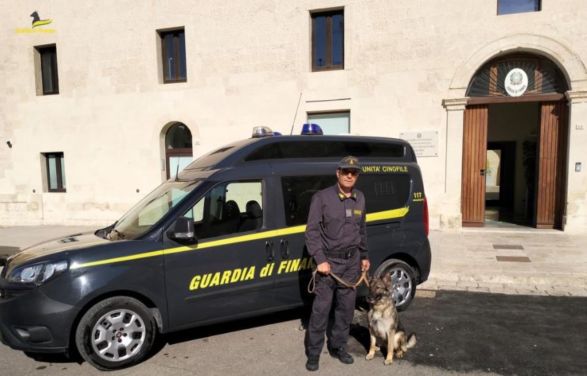 guardia di finanza droga