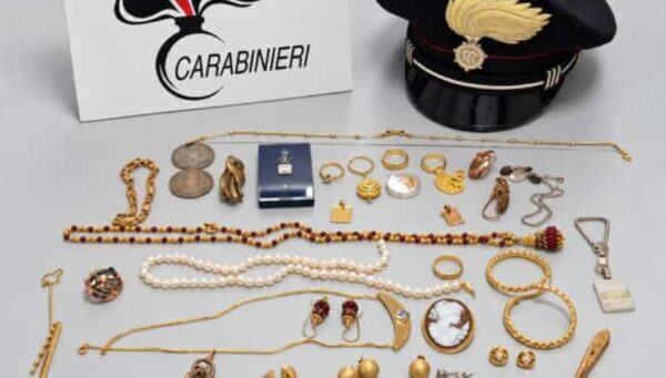 finto carabiniere